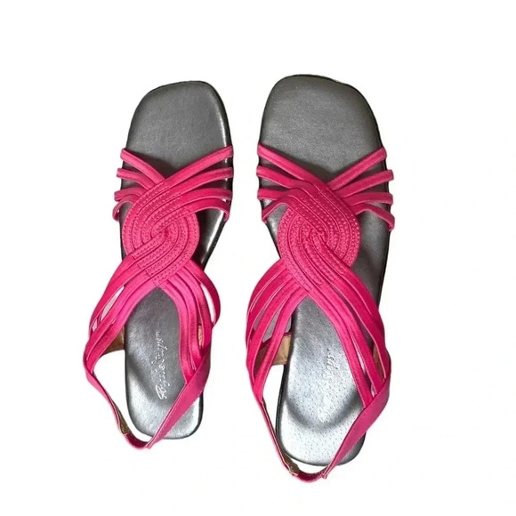 ANGEL STEPS | Patty Fuchsia Slingback Low Wedge Sandal Sizes 8 & 9 - Picture 4 of 7